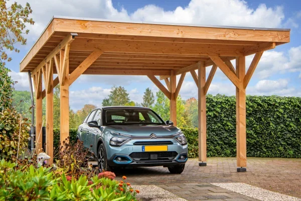 Carports und Garagen